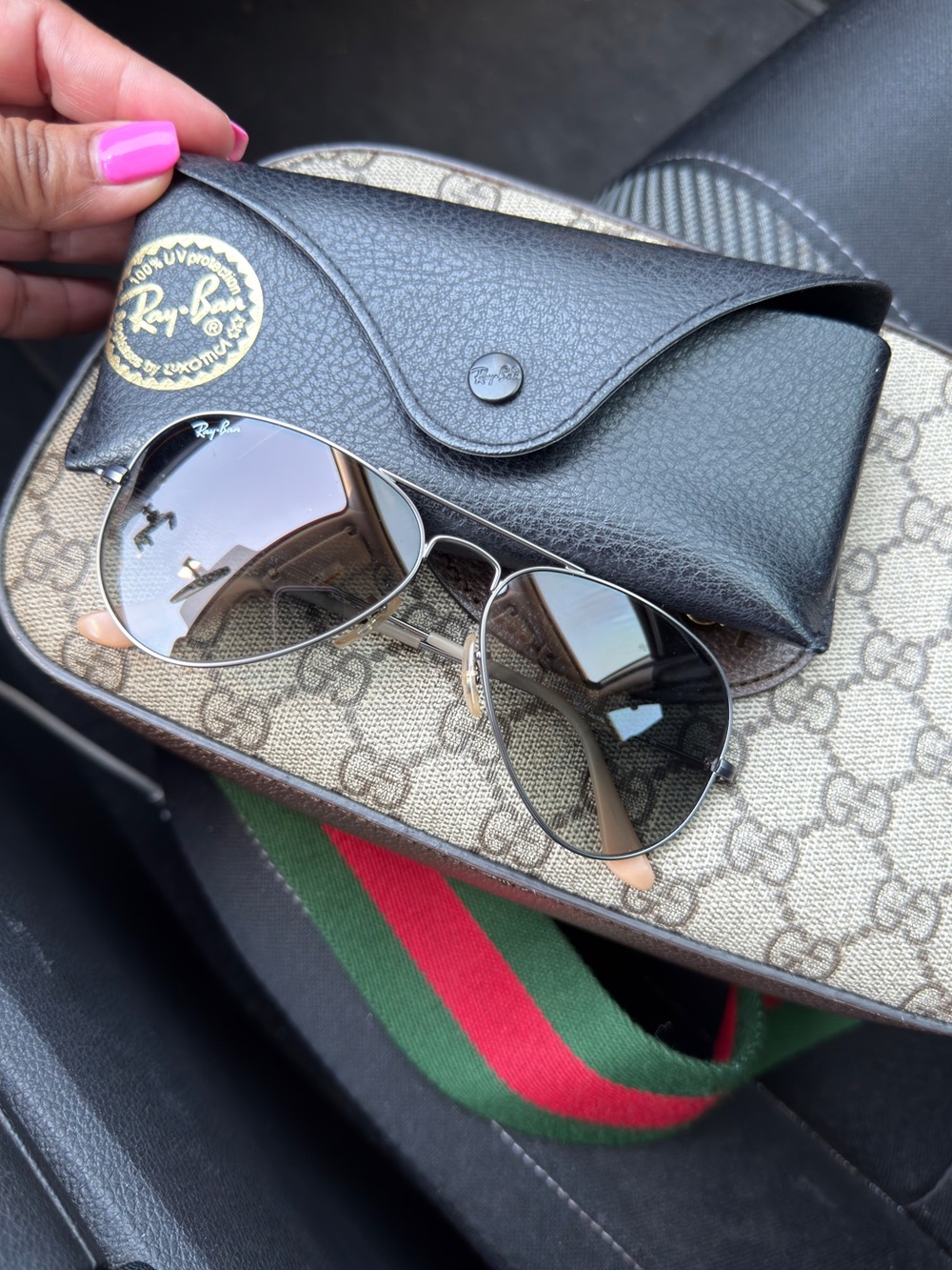 Ray-Ban Aviator Sunglasses with case - Picture 3 of 6